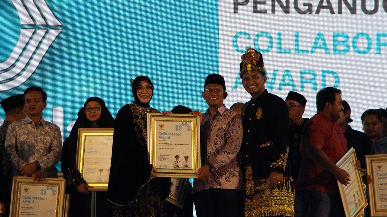 Read more about the article AMMAR Raih Penghargaan “Remaja Masjid Kreatif” dari Wali Kota Banda Aceh