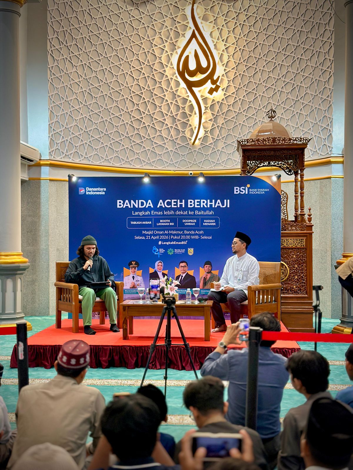 Read more about the article Masjid Oman Al-Makmur Jadi Pusat Gerakan “Banda Aceh Berhaji”, Ustadz Hanan Attaki Tekankan Haji sebagai Transformasi Diri
